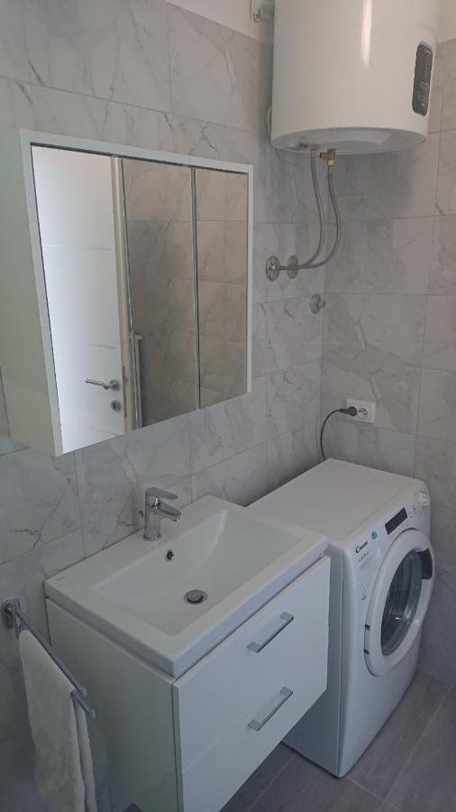 Appartement Amama à Brodarica  Extérieur photo